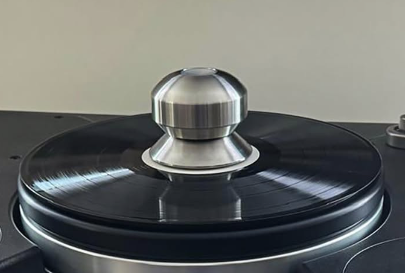 TITAN D.A.R.C. 888 Record Clamp